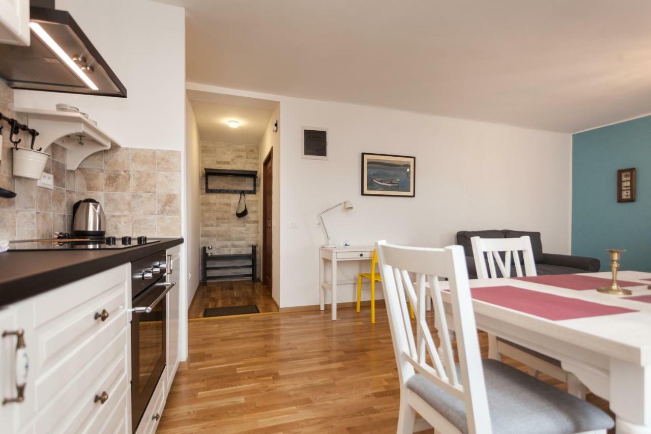 Apartment Amare Seaview Ровінь Екстер'єр фото